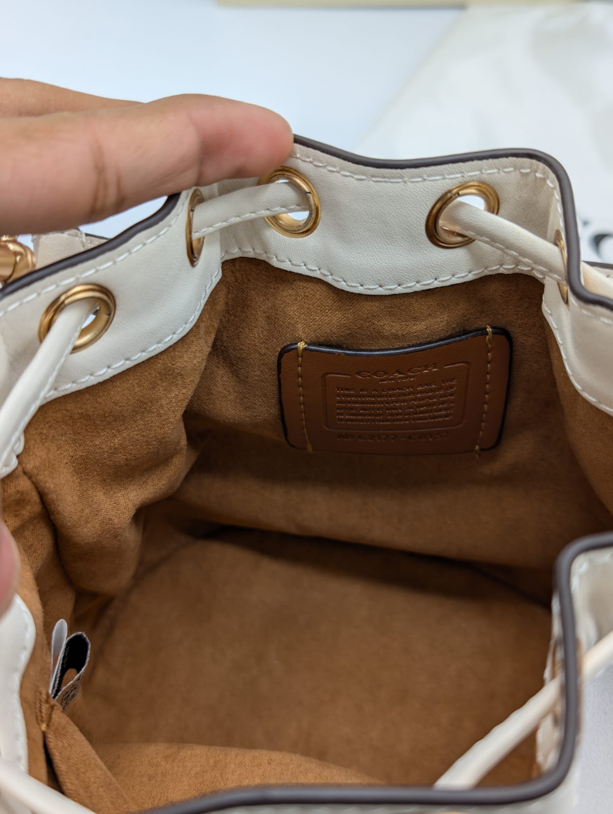 Mini bucket bag